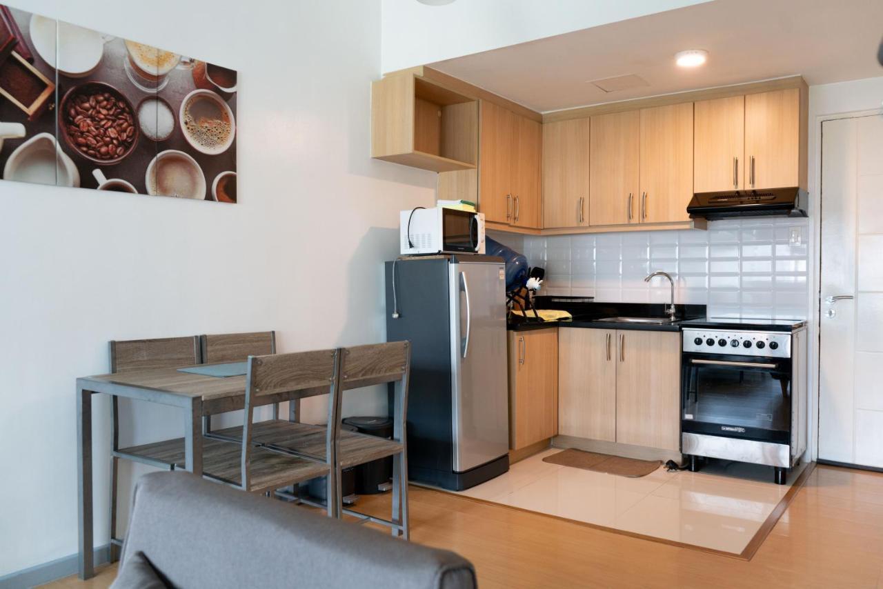 Prime Avant Bgc Location Apartments By Ph Staycation Manila Zewnętrze zdjęcie