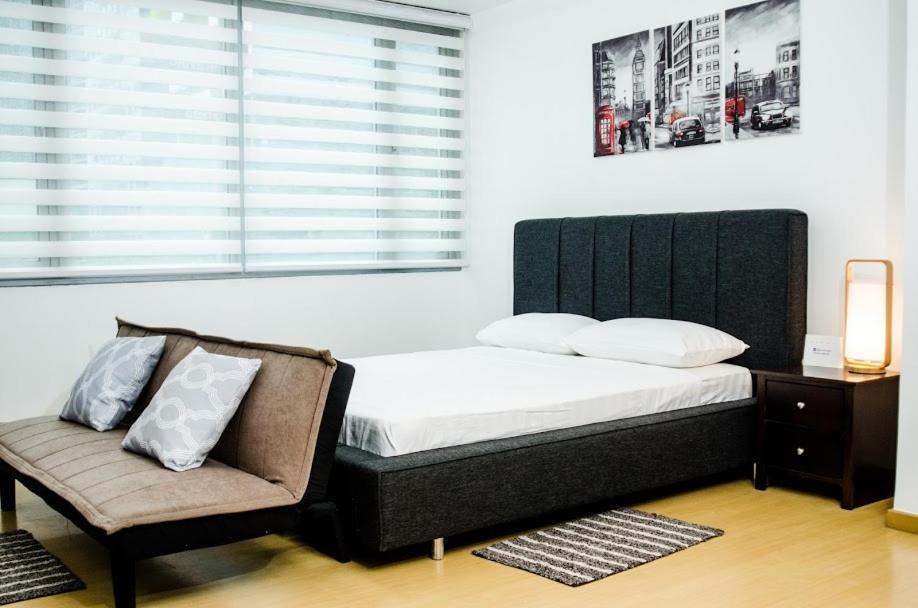 Prime Avant Bgc Location Apartments By Ph Staycation Manila Zewnętrze zdjęcie