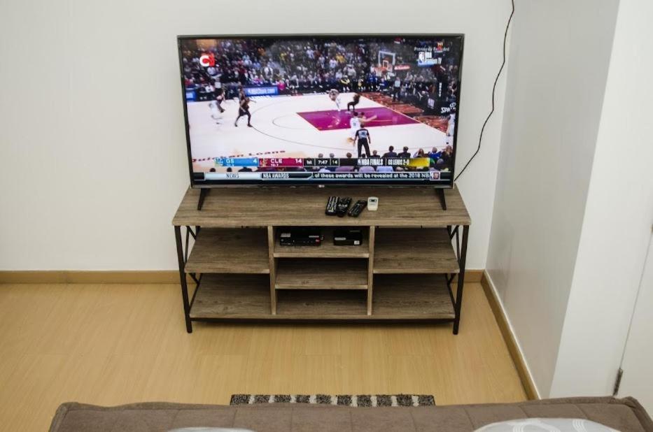 Prime Avant Bgc Location Apartments By Ph Staycation Manila Zewnętrze zdjęcie
