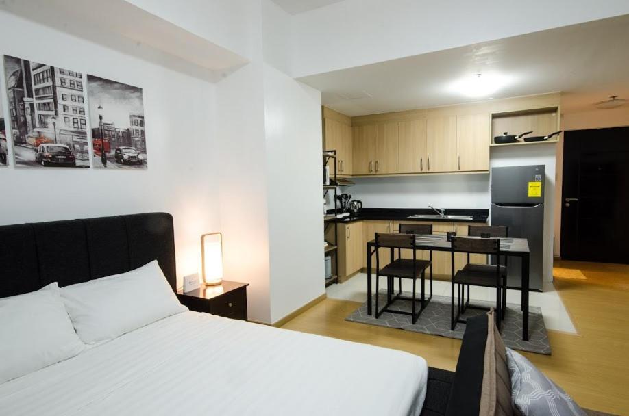 Prime Avant Bgc Location Apartments By Ph Staycation Manila Zewnętrze zdjęcie