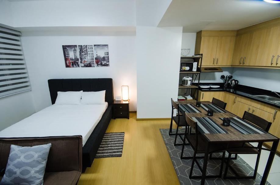 Prime Avant Bgc Location Apartments By Ph Staycation Manila Zewnętrze zdjęcie