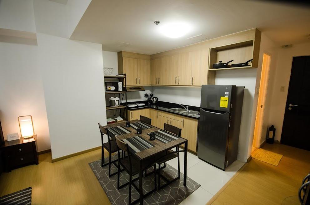 Prime Avant Bgc Location Apartments By Ph Staycation Manila Zewnętrze zdjęcie