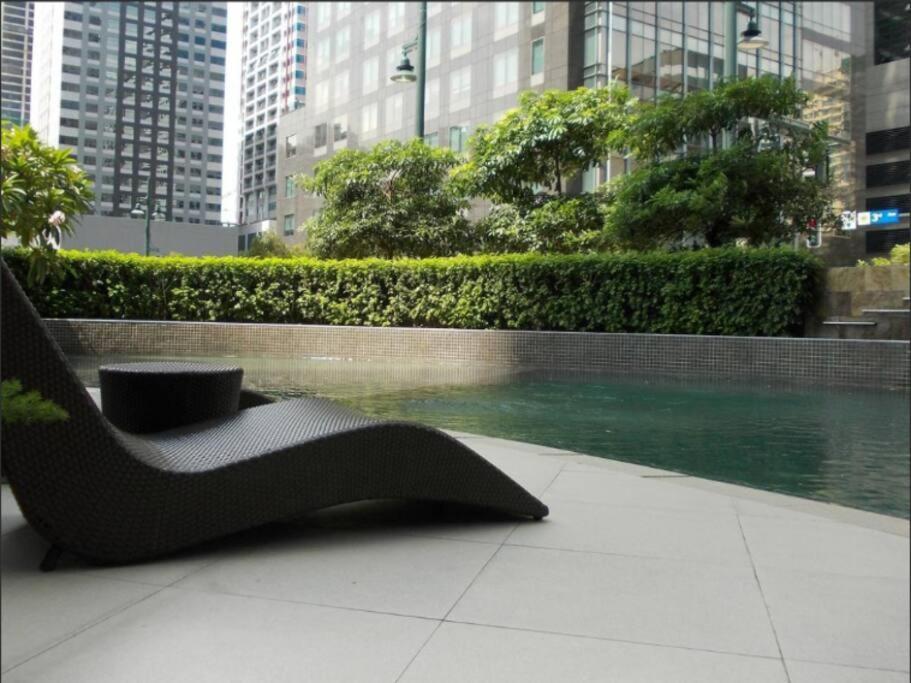 Prime Avant Bgc Location Apartments By Ph Staycation Manila Zewnętrze zdjęcie